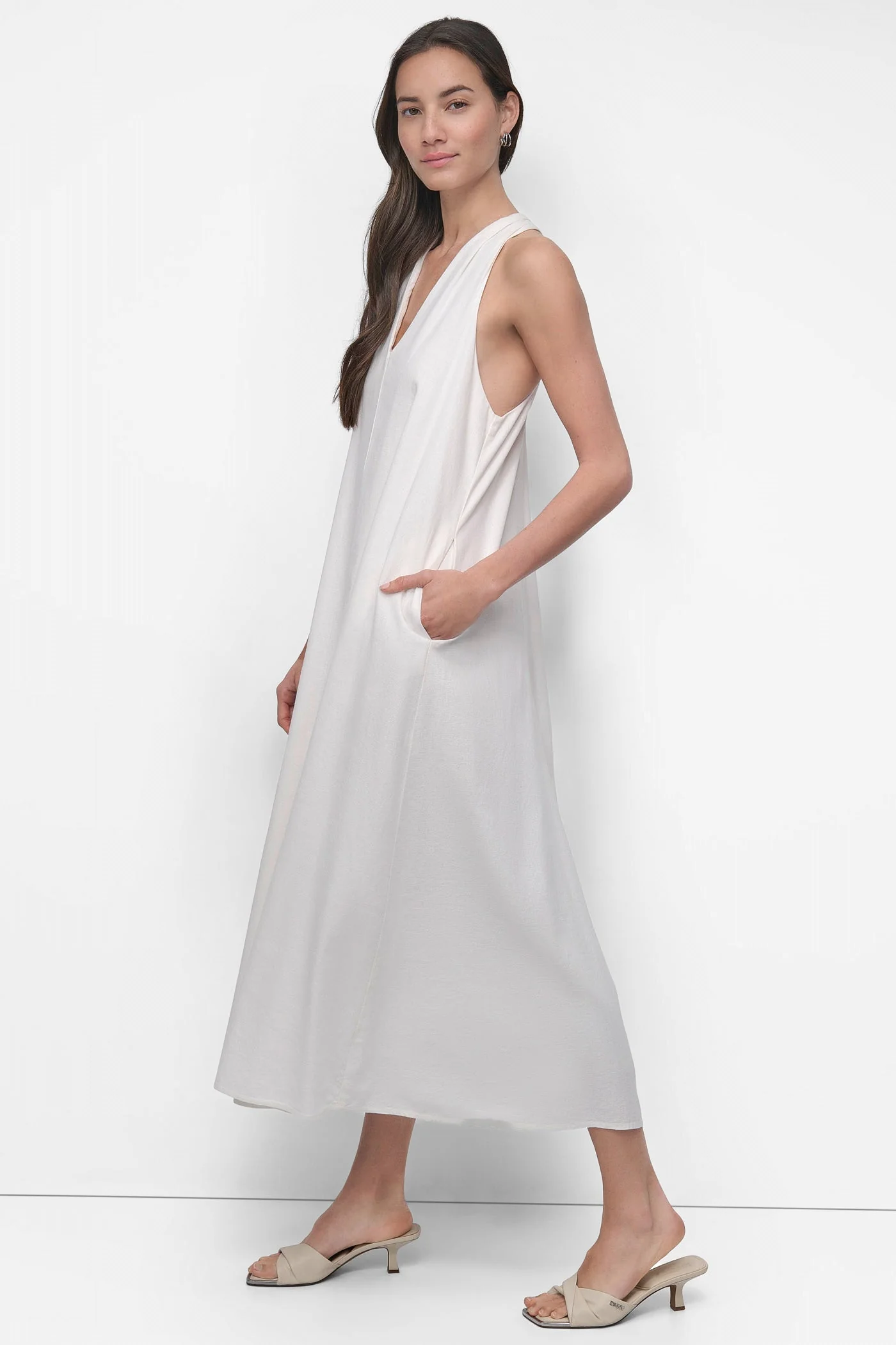 Sleeveless Linen Midi Dress - Image 2
