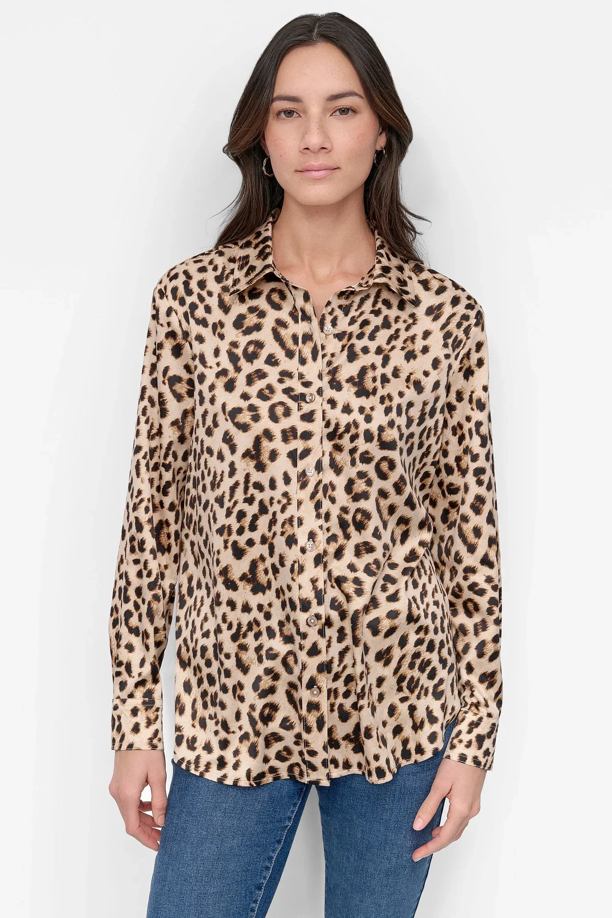 CLASSIC FIT BUTTON SHIRT