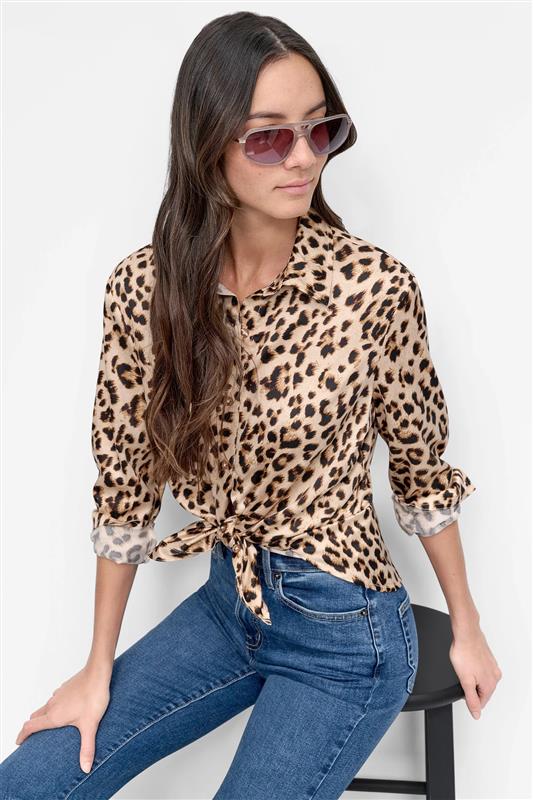 CLASSIC FIT BUTTON SHIRT - Image 2