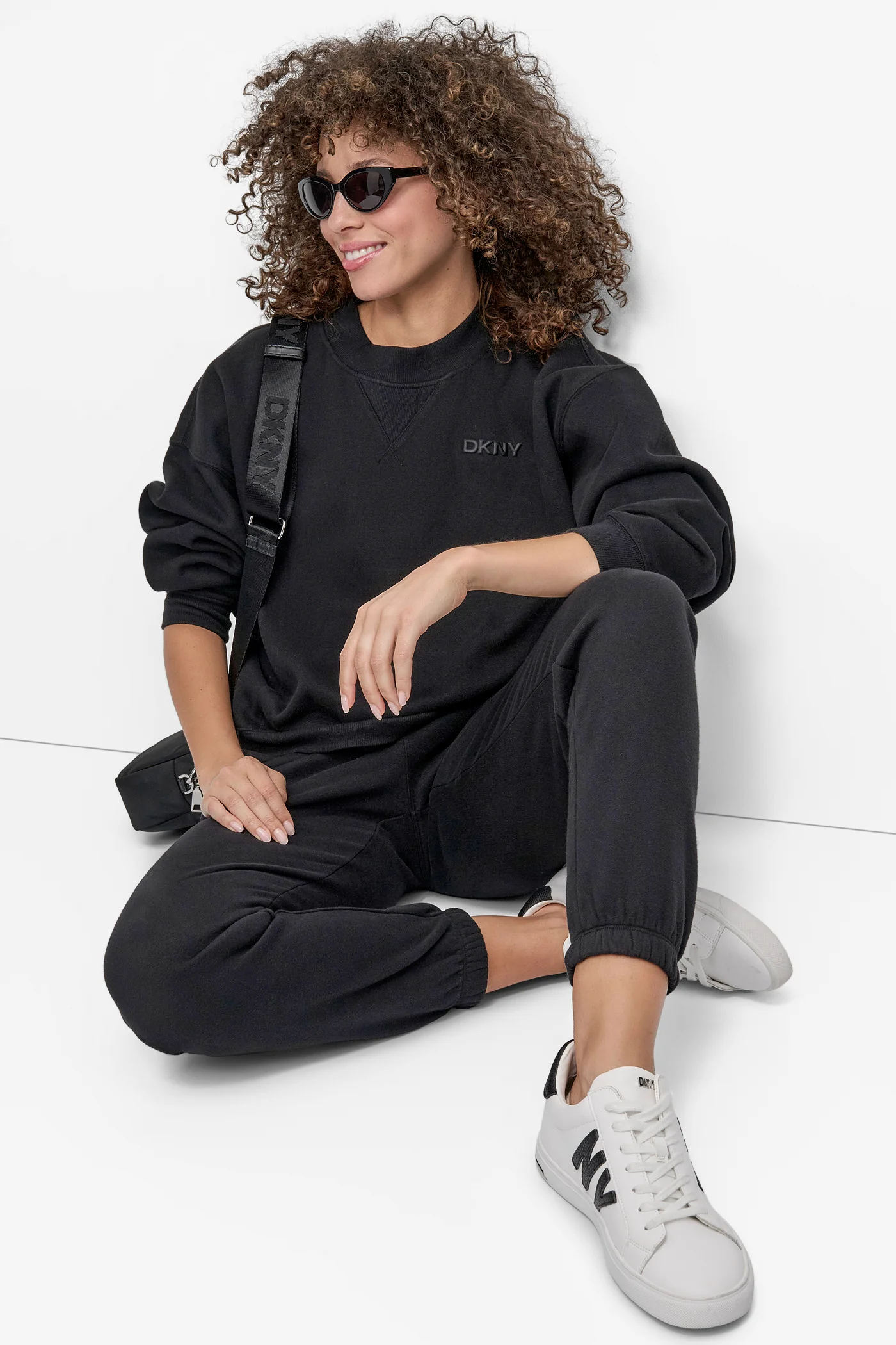DKNY LOGO CREWNECK SWEATSHIRT - Image 7