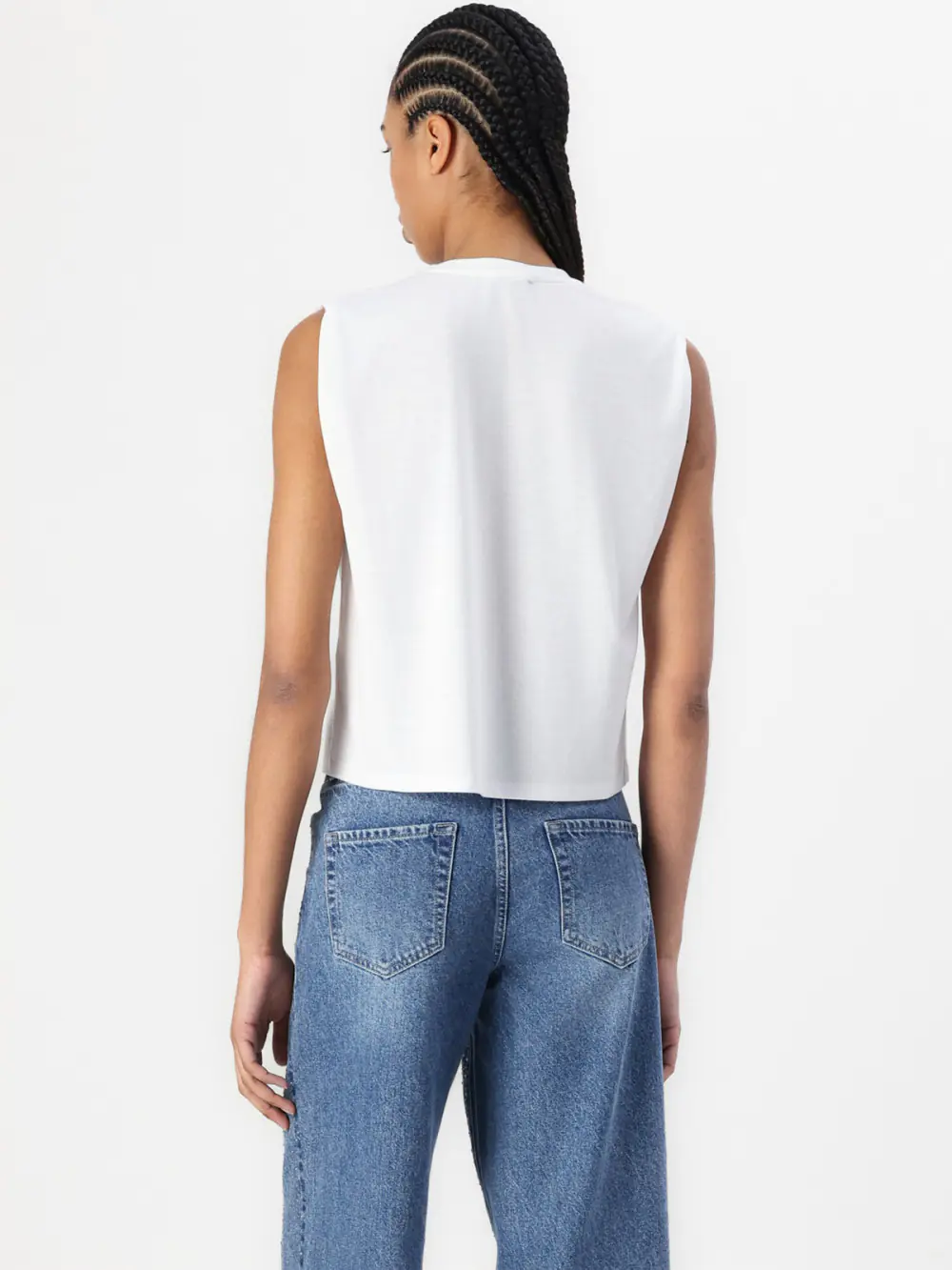 SLEEVELESS TISSUE KNIT LOGO TOP - Image 3