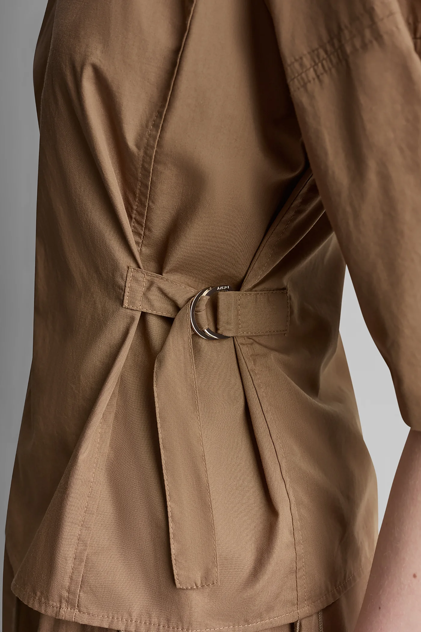 3/4 BARREL SLEEVE V-NECK TOP - Image 5
