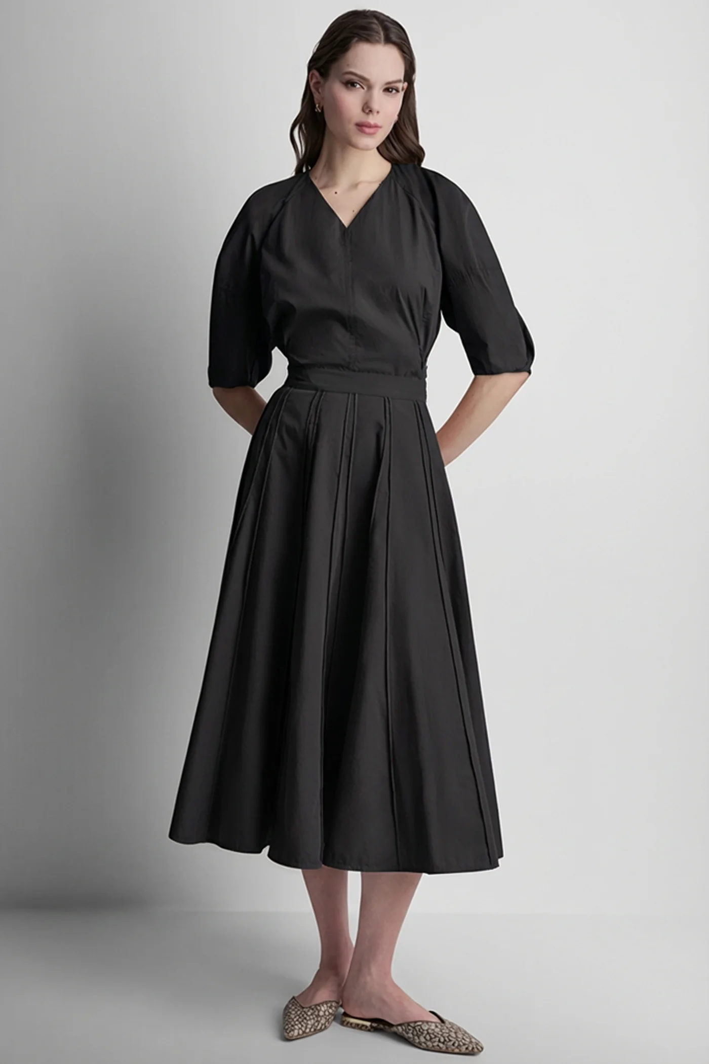 SEAMED PLEATED MIDI SKIRT - Image 2