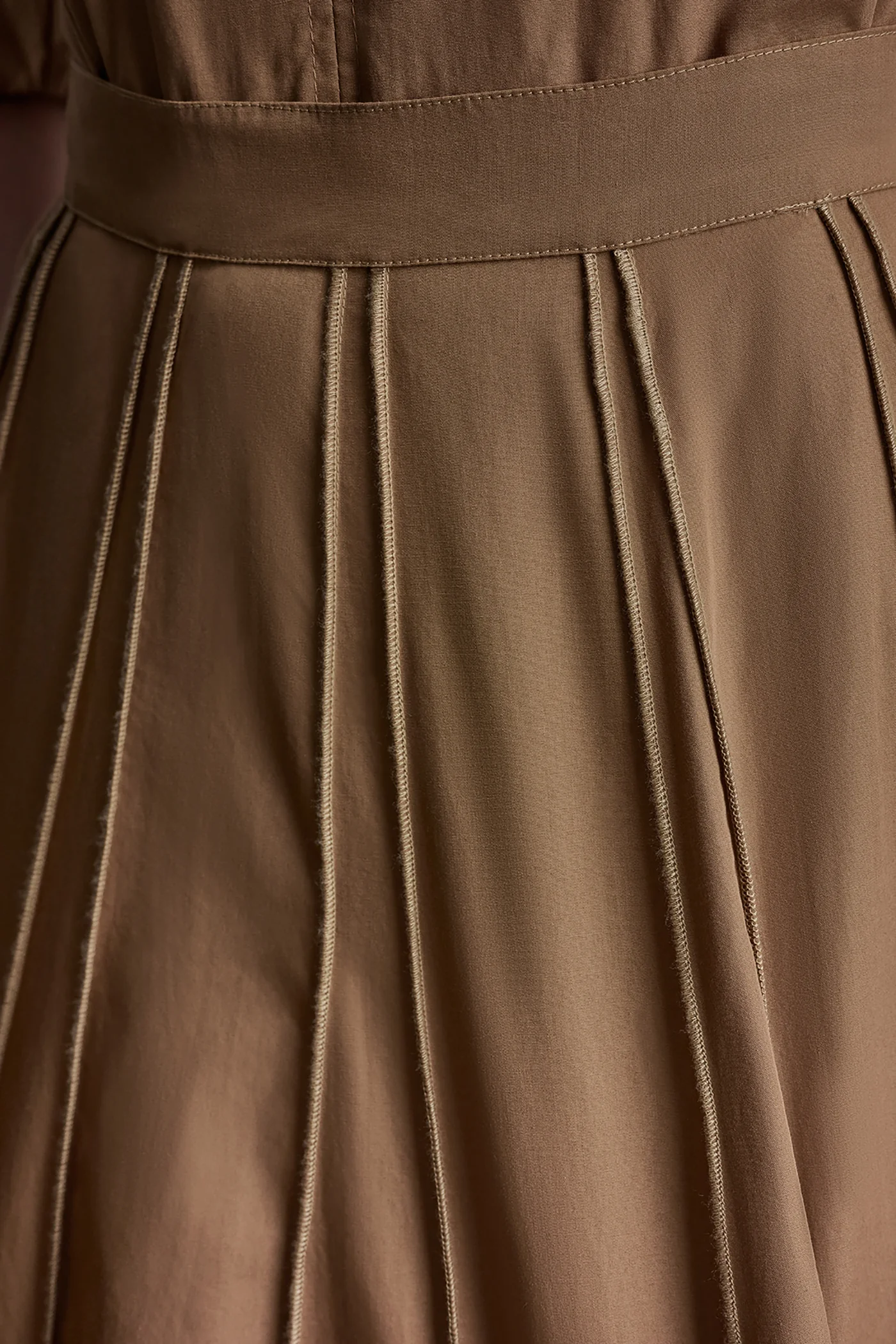 SEAMED PLEATED MIDI SKIRT - Image 3